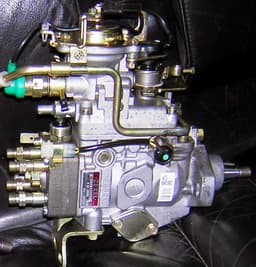 MD354508 MITSUBISHI Bomba inyectora original y equivalente