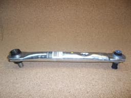 8200602621 RENAULT Barra transversal de suspensión trasera original y equivalente