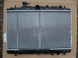 2531017610 HYUNDAI Radiador original y equivalente