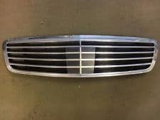 A22188002839040 MERCEDES Parrilla original y equivalente