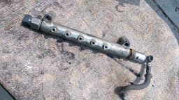 2381030100 TOYOTA Rampa de inyectores original y equivalente