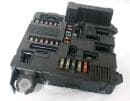 Pieza 8200306033 RENAULT Caja de fusibles