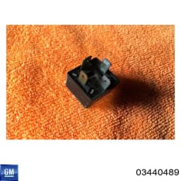 03440489 GM Rele De Bomba Electrica original y equivalente