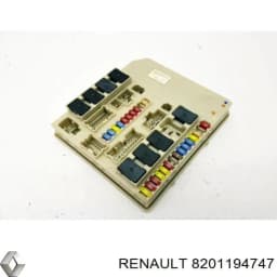 8201194747 RENAULT Caja de fusibles original y equivalente