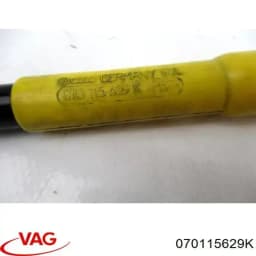 070115629K VAG Embudo, varilla del aceite, motor original y equivalente