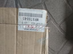 MR978845 MITSUBISHI Cristal De Espejo Retrovisor Exterior Izquierdo original y equivalente