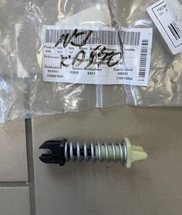 8200733090 RENAULT Resorte del pedal del embrague original y equivalente