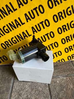 DGH967482 MAZDA Bomba de limpiaparabrisas delantera/trasera original y equivalente