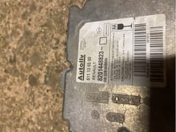 8201448823 RENAULT Procesador Del Modulo De Control De AIRBAG original y equivalente