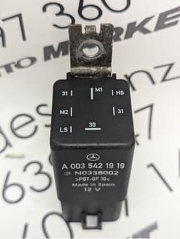 A0035421919 MERCEDES Relé de ventilador de habitáculo original y equivalente