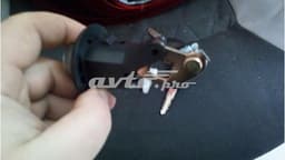 905022529R RENAULT Bombín de cerradura de maletero original y equivalente