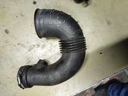 A6470940097 MERCEDES Tubo flexible de aspiración, salida del filtro de aire original y equivalente