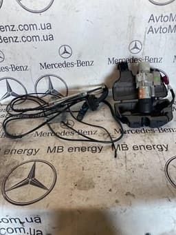 A1648000648 MERCEDES Servomotor cierre automático para malatero original y equivalente