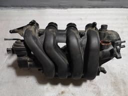 06F133213G VAG Colector de admisión original y equivalente