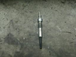 0100226227 VAG Bujía de precalentamiento original y equivalente