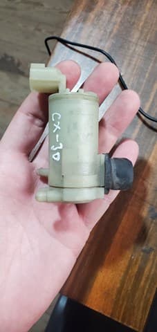 D09W67482 MAZDA Bomba de limpiaparabrisas delantera/trasera original y equivalente