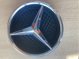 A0008171416 MERCEDES Emblema de la parrilla del radiador original y equivalente