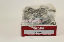 GUN30 GMB Cruceta de árbol de cardán trasero original y equivalente