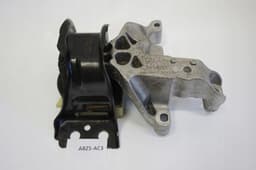 112100911R RENAULT Soporte para taco de motor derecho original y equivalente