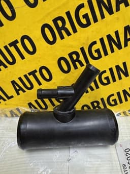 1657726020 TOYOTA Brida del sistema de refrigeración (triple) original y equivalente