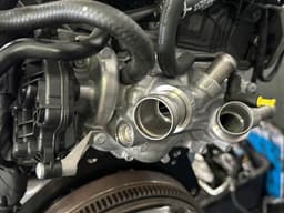 05E121111AB VAG Bomba de agua, completo con caja original y equivalente