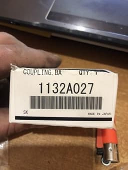 1132A027 MITSUBISHI Eje de balanceo original y equivalente