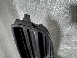 1T08536659B9 VAG Rejilla del parachoques delantera izquierda original y equivalente