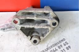 8200357337 RENAULT Soporte para taco de motor delantero original y equivalente