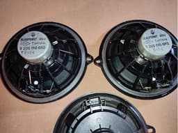 8200193687 RENAULT Altavoz de la puerta delantera original y equivalente