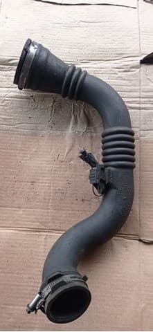 8200177586 RENAULT Manguera del intercooler derecha original y equivalente
