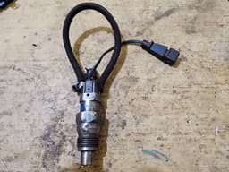 166007F407 NISSAN Inyector original y equivalente