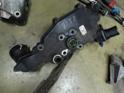 1336W6 PEUGEOT Caja de termostato original y equivalente