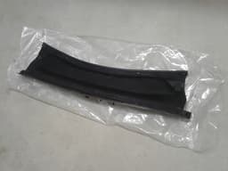 668100006R RENAULT Vierteaguas original y equivalente