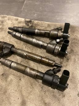 A6480700287 MERCEDES Inyector original y equivalente