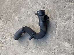 8E0121055F VAG Manguera refrigerante para radiador inferiora original y equivalente