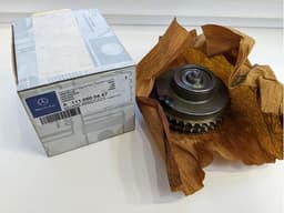 111050044705 MERCEDES Rueda dentada, árbol de levas lado de admisión original y equivalente
