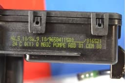 1525LH PEUGEOT Bomba De Aditivo De Combustible original y equivalente