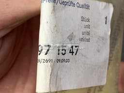 A0249971547 MERCEDES Anillo retén de semieje, eje delantero, derecho original y equivalente